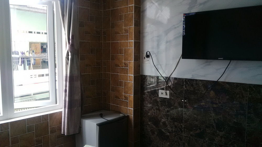 Yen Vy Hotel Куи Нхон Екстериор снимка